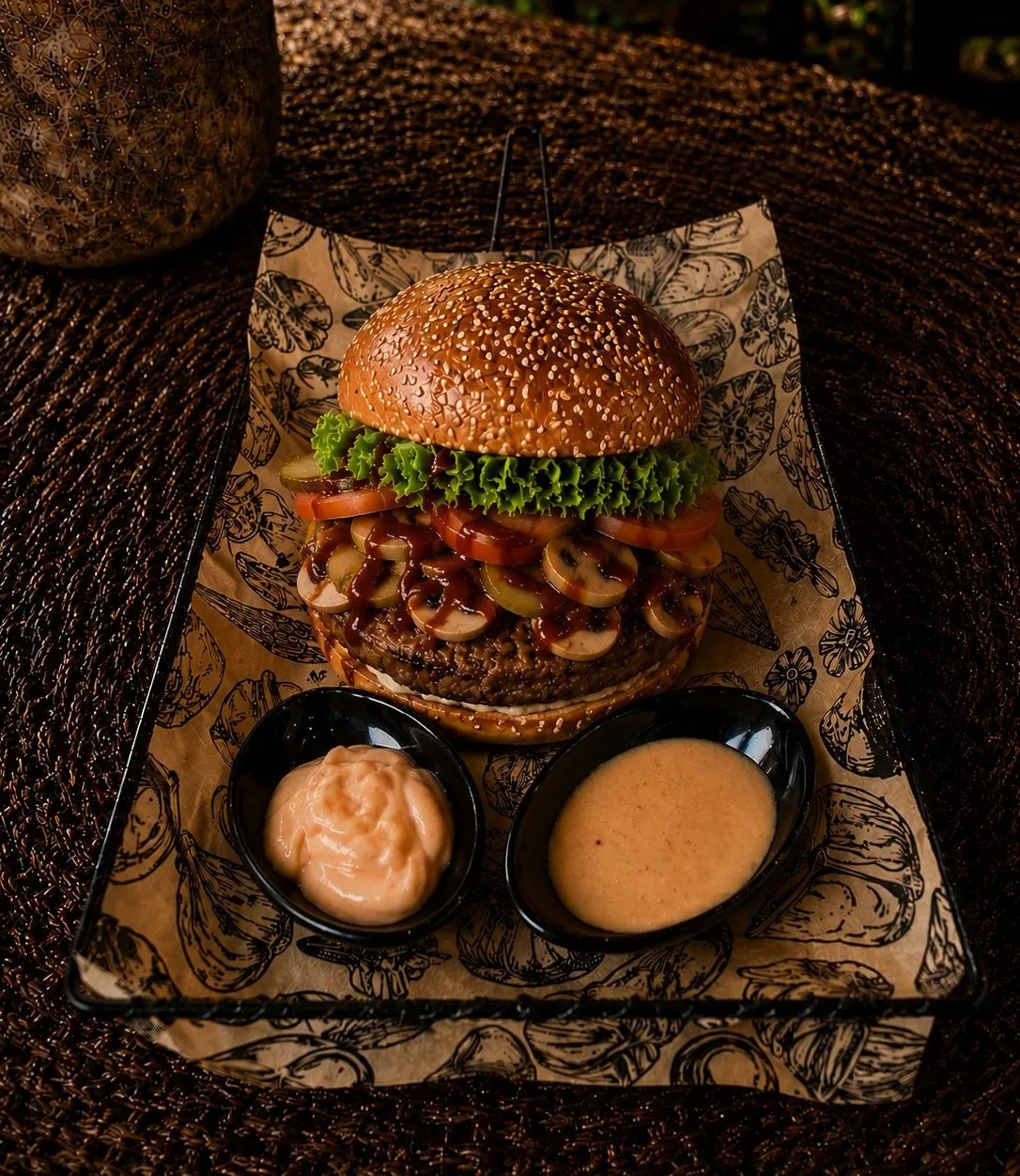 BBQ Soslu Hamburger